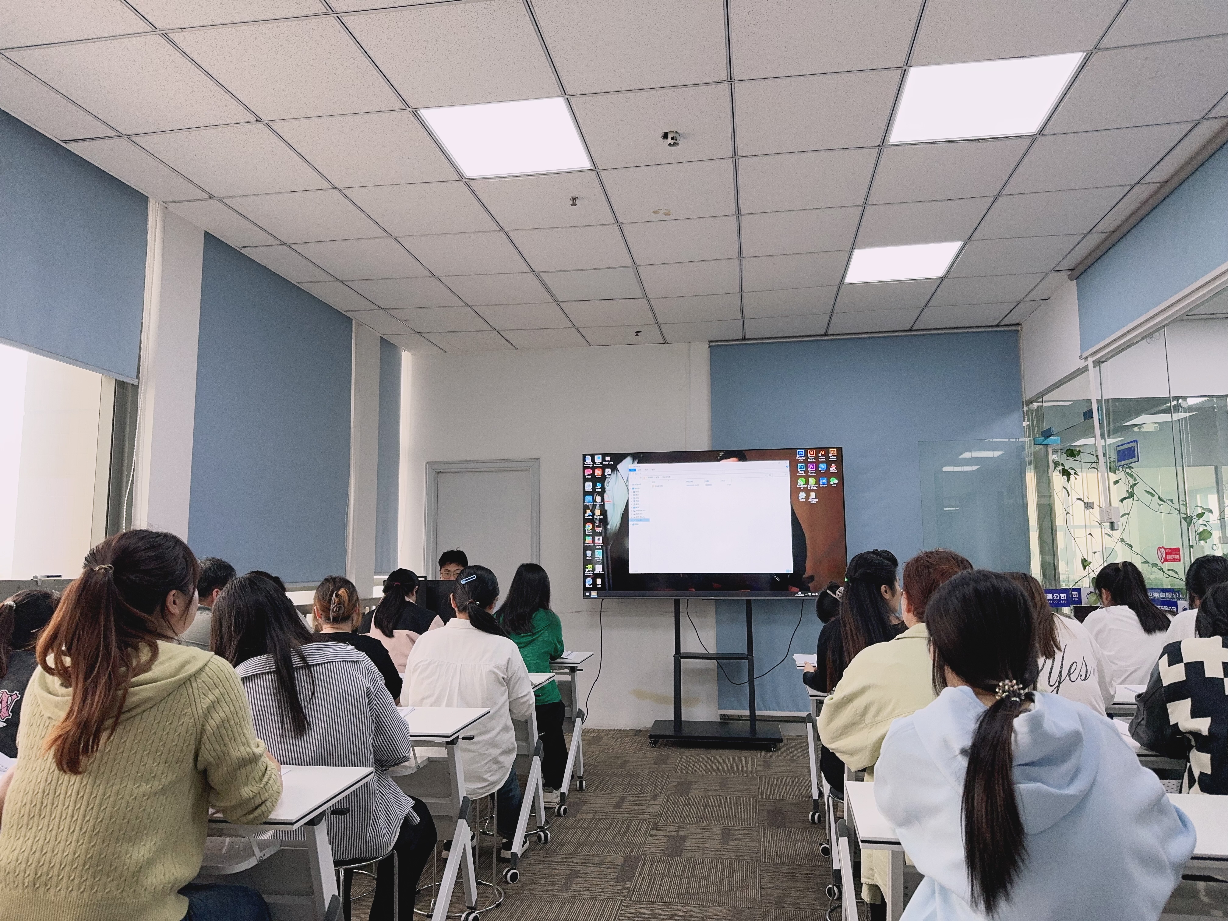 领航职业技术培训学校，塑造未来的职业技能精英