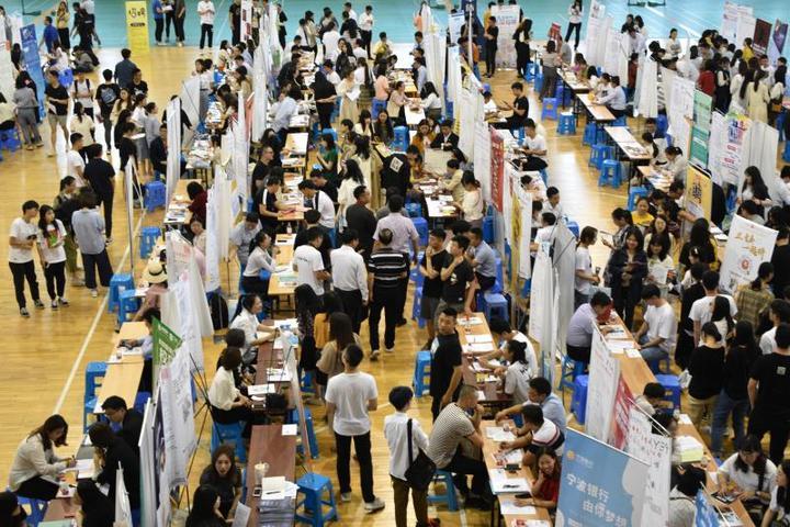 汇聚职业技术培训学校，新时代人才的摇篮之地