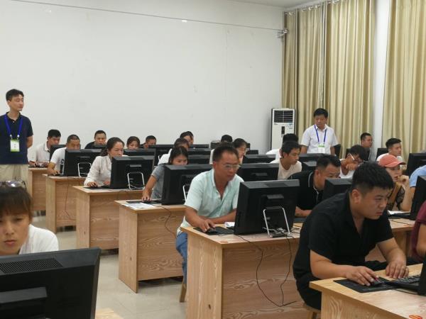 菏泽市职业技术培训学校，培养新时代技能人才的重要基地