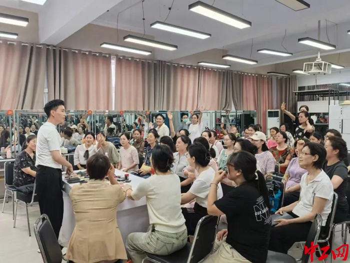 郑州职业技术培训学校，培养新时代人才的摇篮