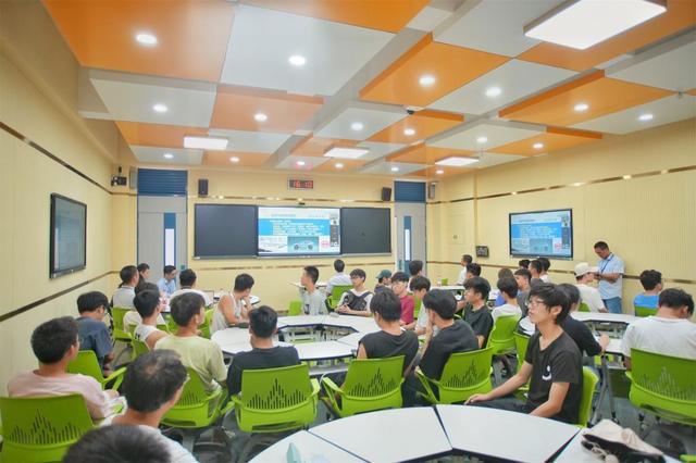 开个职业技术培训学校，探索职业教育的新路径