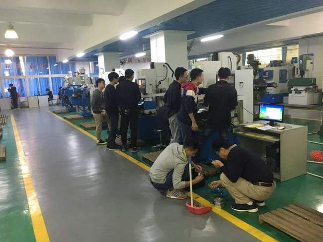 模具职业技术培训学校，塑造未来工匠的摇篮