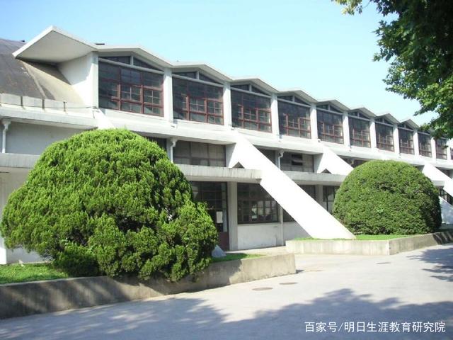 珞珈山职业技术培训学校，孕育技能的摇篮