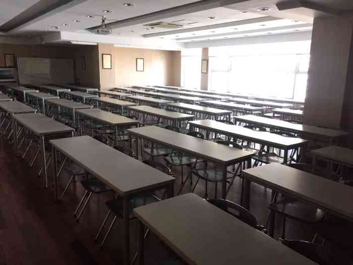 浦东职业技术培训学校，新时代人才的摇篮