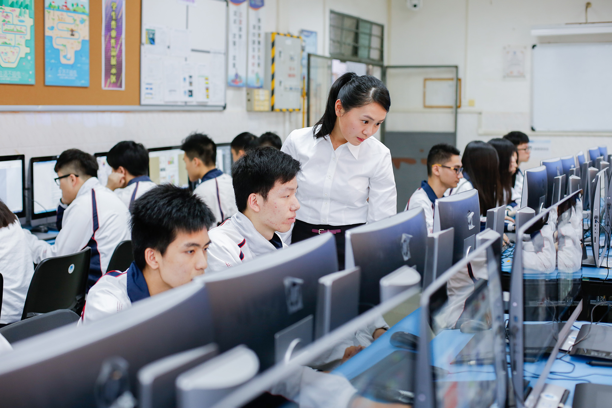 公用职业技术培训学校，培养实用人才的摇篮