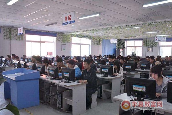 天龙职业技术培训学校，培养未来职业精英的摇篮