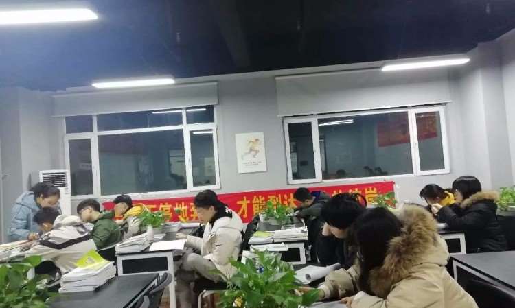 文苑职业技术培训学校，培育人才的摇篮