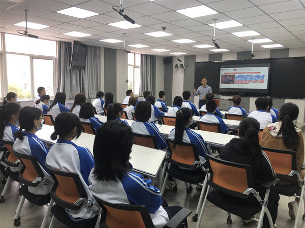 铜川职业技术培训学校，培养新时代技术人才的摇篮
