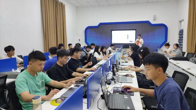 银河职业技术培训学校，新时代人才的摇篮培育地