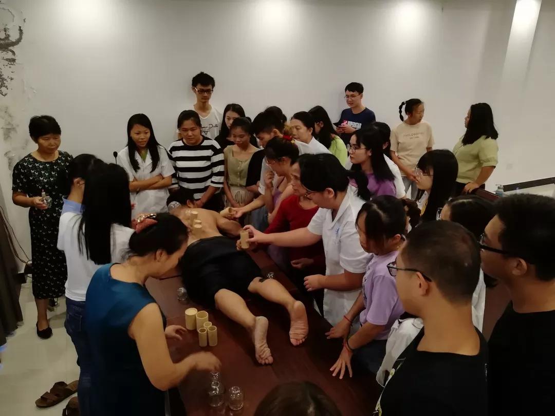 aaa职业技术培训学校，实用人才培养的摇篮
