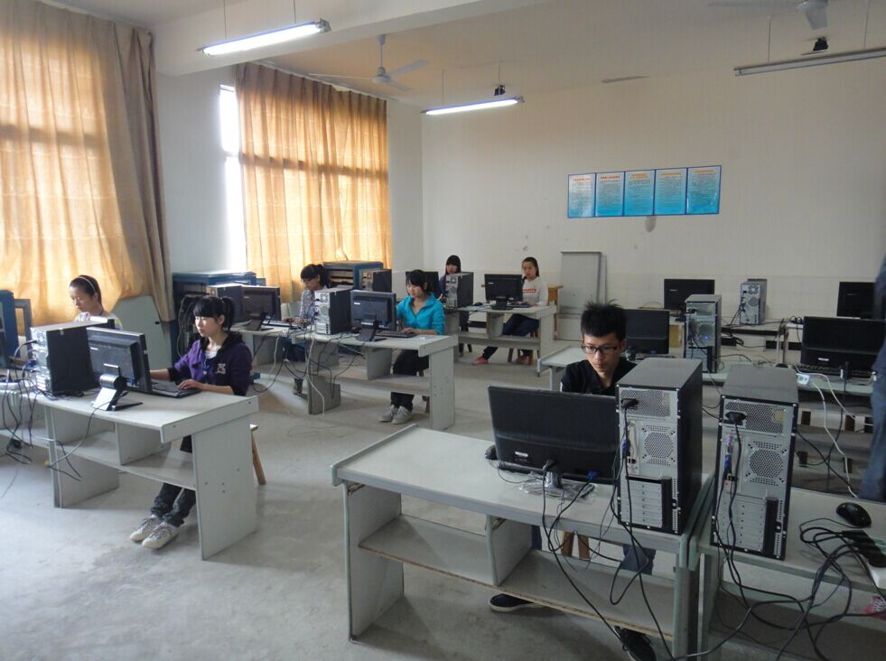 中和职业技术培训学校，实用人才的摇篮