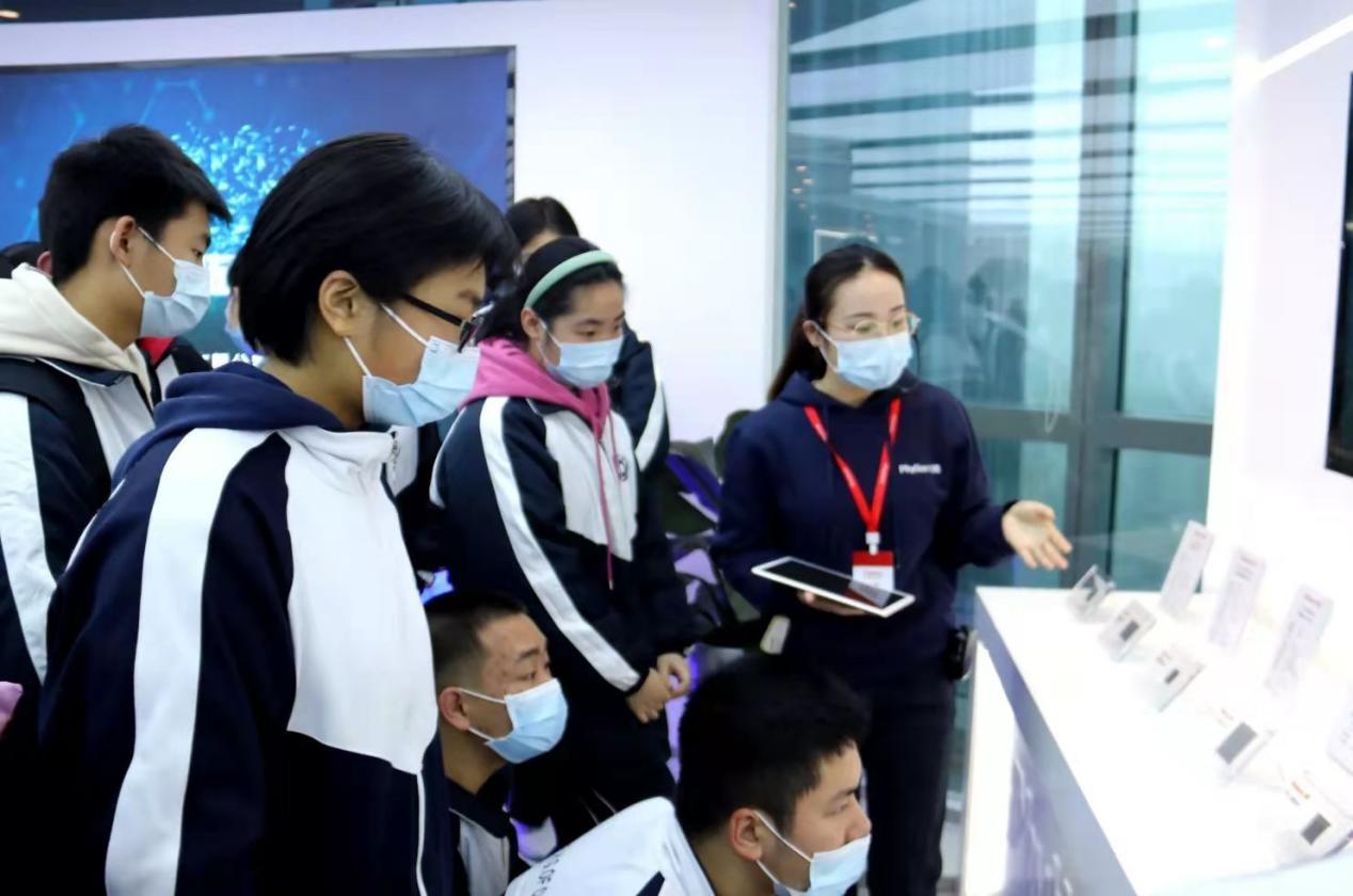 飞腾职业技术培训学校，培养实用人才的摇篮