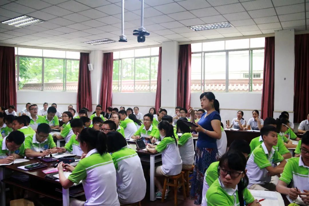 洪雅职业技术培训学校，培养新时代人才的摇篮