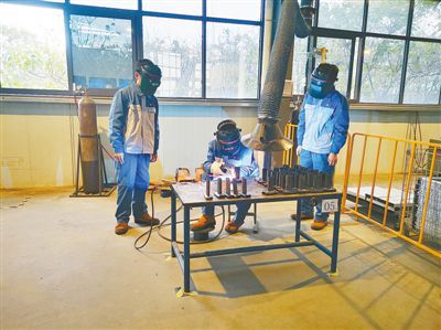 新密职业技术培训学校，培养新时代人才的摇篮