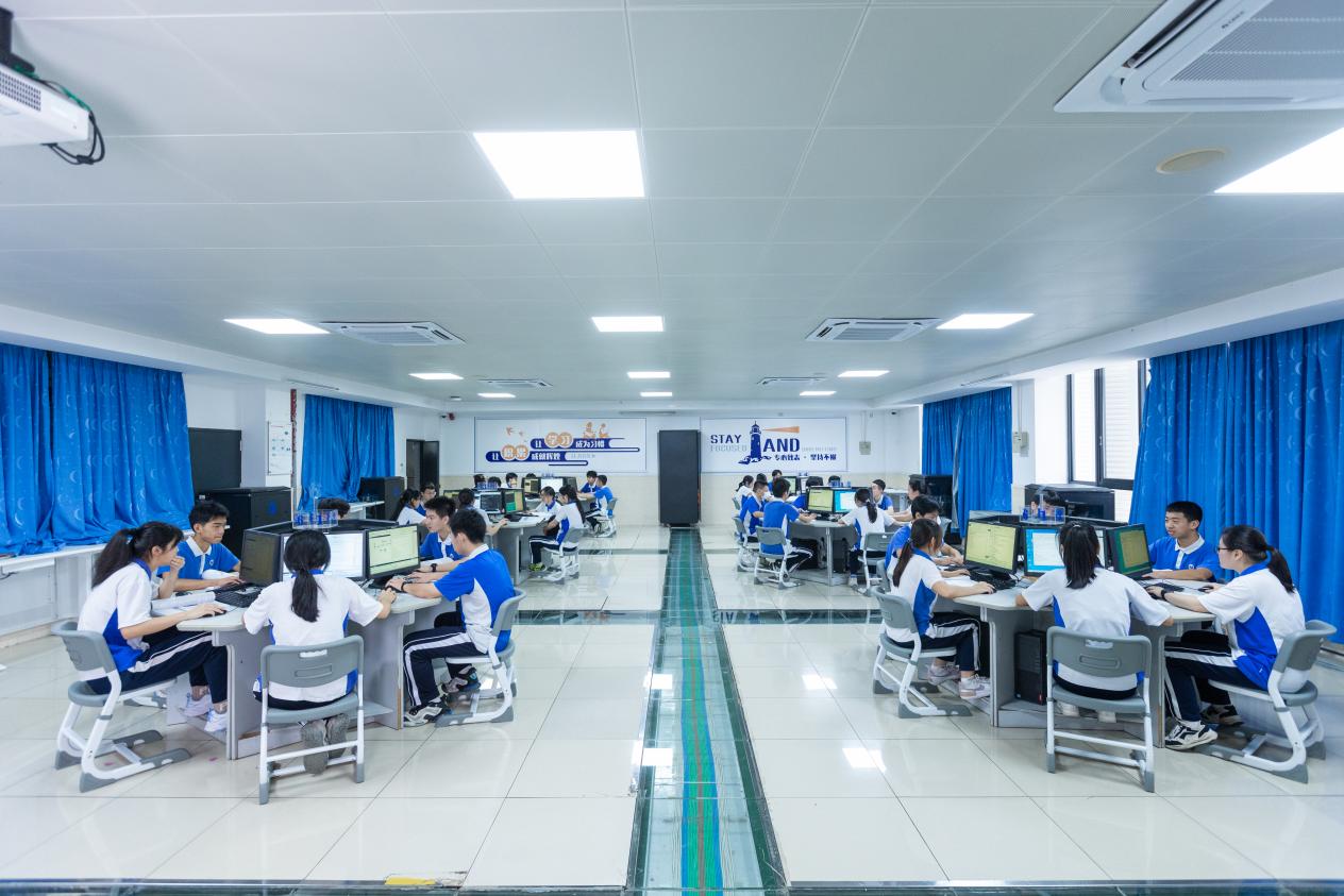 华强职业技术培训学校，新时代人才的摇篮之地