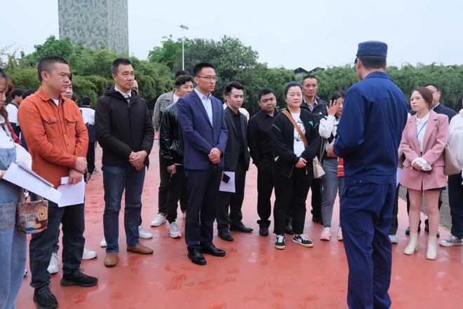 新津职业技术培训学校，实用人才培养的摇篮