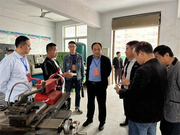 西华职业技术培训学校，培养实用人才的摇篮