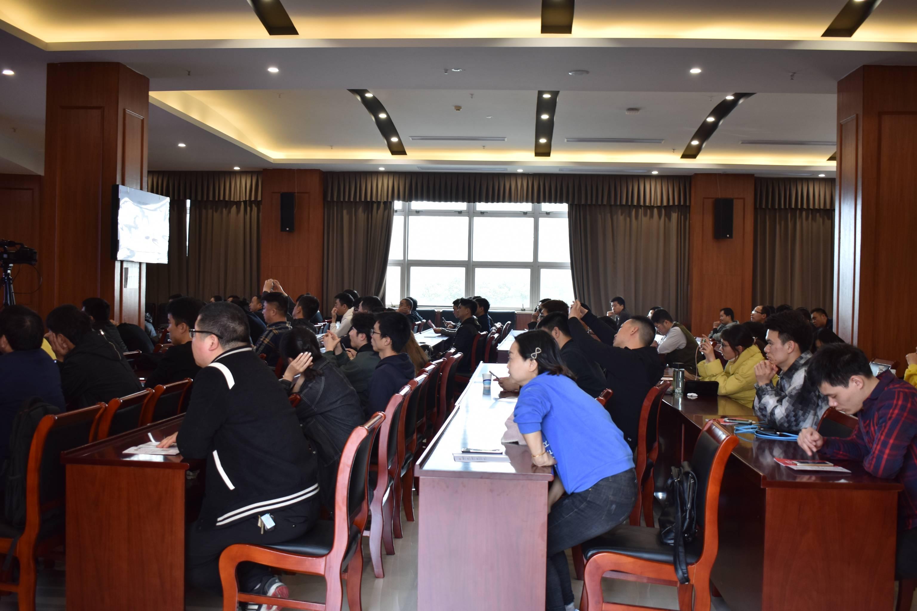 眼镜职业技术培训学校，塑造视觉领域的专业人才