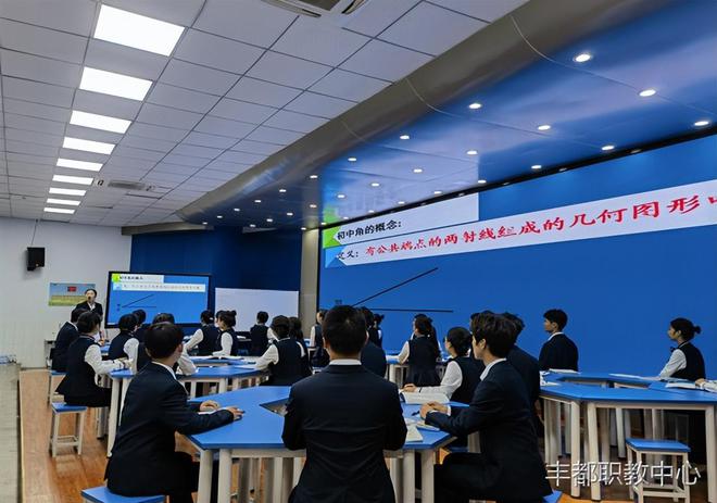 丰都职业技术培训学校，培养新时代人才的摇篮