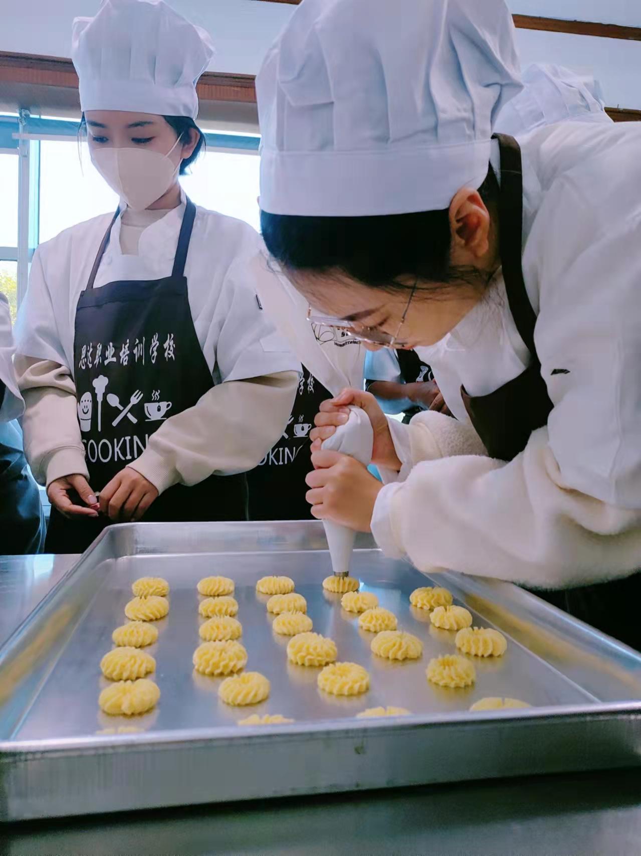 青岛职业技术培训学校，新时代人才的摇篮培育地