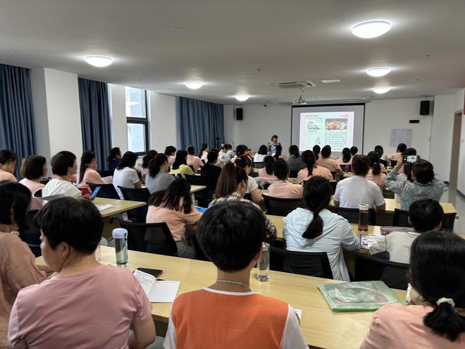 理想职业技术培训学校，塑造未来的技术精英