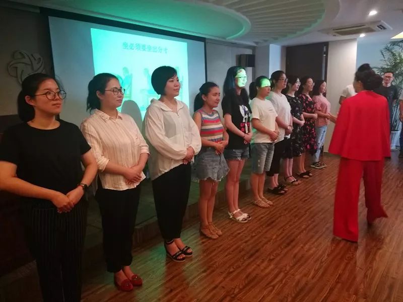英特职业技术培训学校，培养未来技能人才的摇篮