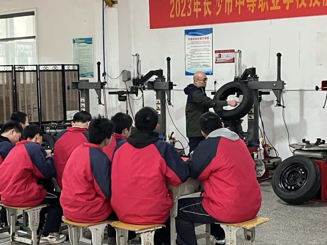 宁乡职业技术培训学校，培养新时代技能人才的摇篮