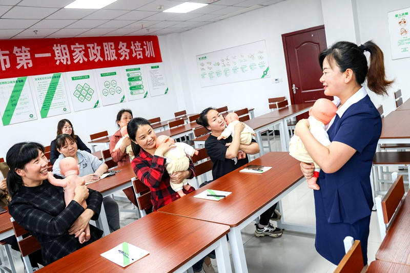 五一职业技术培训学校，新时代技术人才的摇篮培育地