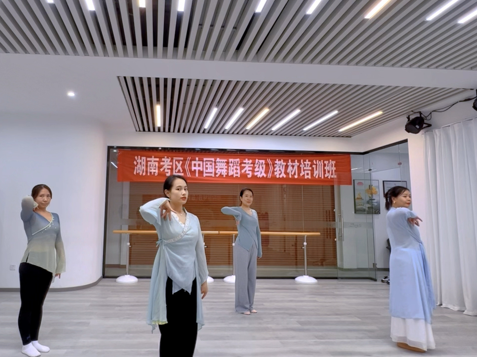 惊鸿职业技术培训学校，塑造未来的职业技能摇篮