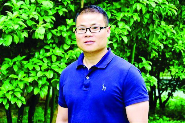 学校信息与设计学院设计教研室党支部荣获第二批上海高校双带头人教师党支部书记荣誉称号