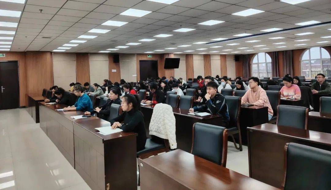 我校迎来自治区党委讲师团特聘教授专家宣讲党的二十届三中全会精神活动纪实