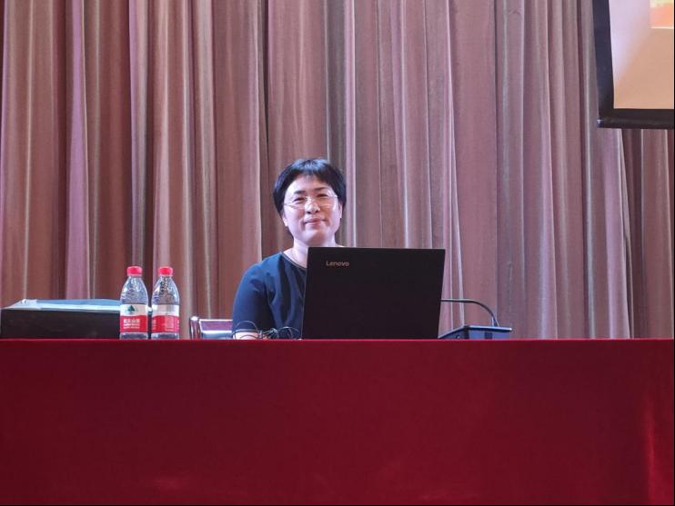 学校党委书记李维为青马工程培训班学员授课纪实