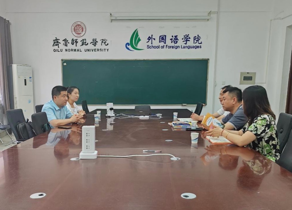 学校党委书记李维率队赴河池宜州开展访企拓岗及帮扶活动，深化校企合作，共筑就业桥梁并传递温情关怀