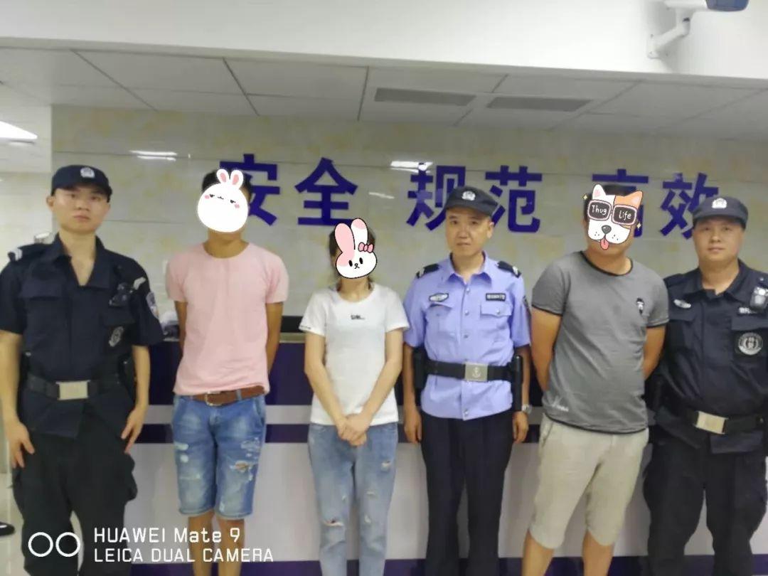 学院党委书记李维深入课堂为学生讲授思想政治理论课