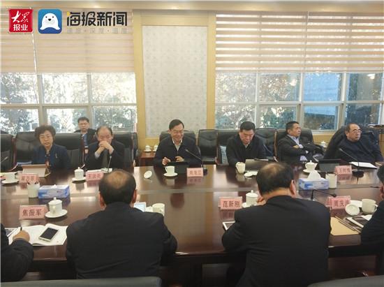 我校召开党委理论学习中心组2025年第二次学习会——深化理论武装，推动高质量发展