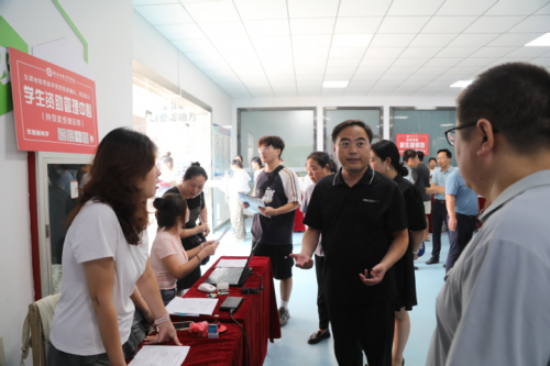 昭平县职业技术学校走访慰问纪实，学院领导带队组团式帮扶教育人才之旅