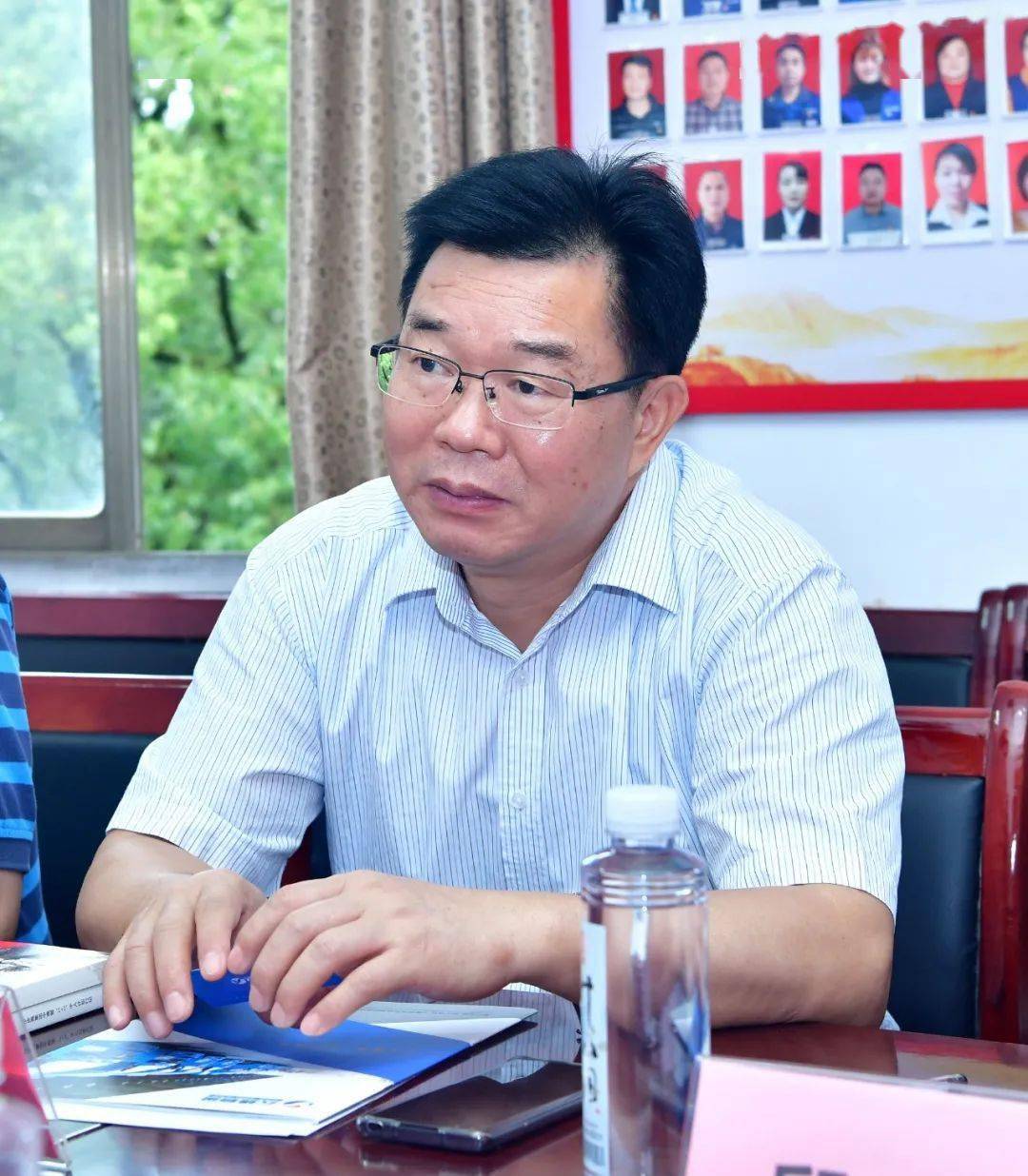 自治区粮食和物资储备局局长吴宇雄带队调研考察我院武鸣校区