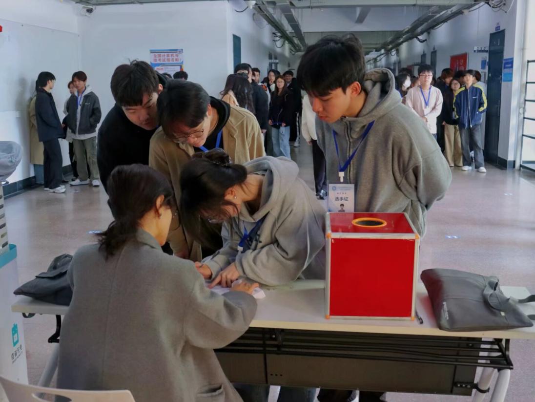 我院学子在直播电商赛项中荣获全国职业院校技能大赛团体三等奖