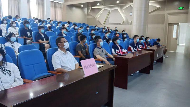 开学新篇章，我院召开2025-2026学年第一学期开学大会