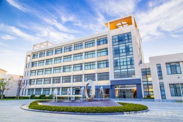 上海工商职业技术学院桂林、贺州校友座谈会顺利召开