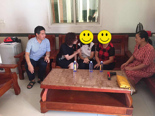 学院纪委书记韦云凤带队开展经济困难学生家庭走访活动纪实