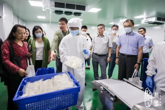 由我院主持的团体标准预制上海生榨米粉加工技术规程制定研讨会顺利召开