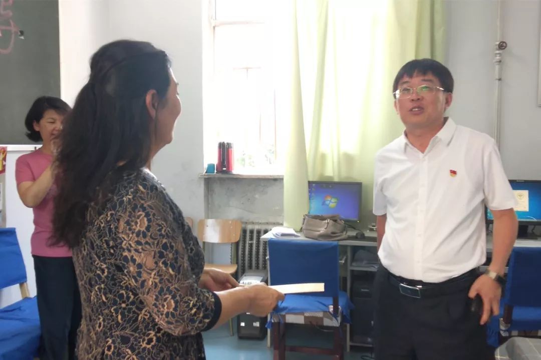 七一走访慰问活动，学院领导深入基层，传递党的关怀与温暖日