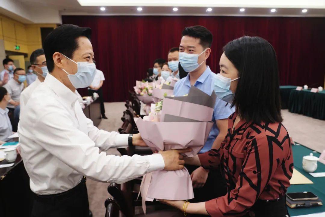 接续乡村振兴接力棒，实践主题教育的磅礴力量